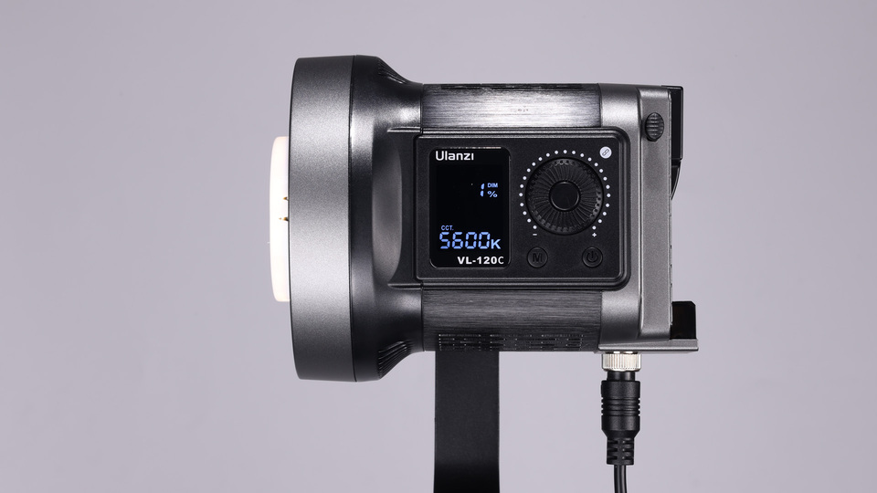 Новая серия видеосветильников V-Mount от Ulanzi 