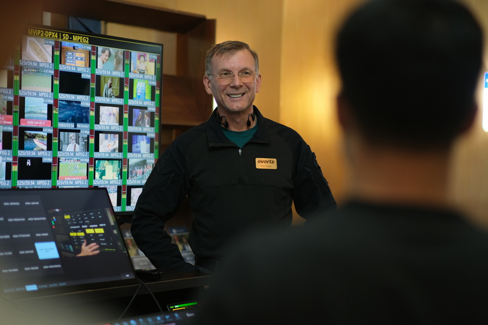 Макс Попов на конференции AV & Media Central Asia 2025, Алматы, Казахстан, октябрь 2025 года