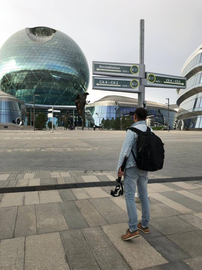 Интервью с Максимом Гребцовым, главным режиссёром телеканала Atameken Business (Казахстан)