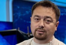 Максим Гребцов модерирует круглый стол на конференции Post-NAB 2026 Kazakhstan Максим Гребцов Post-NAB Kazakhstan 2026