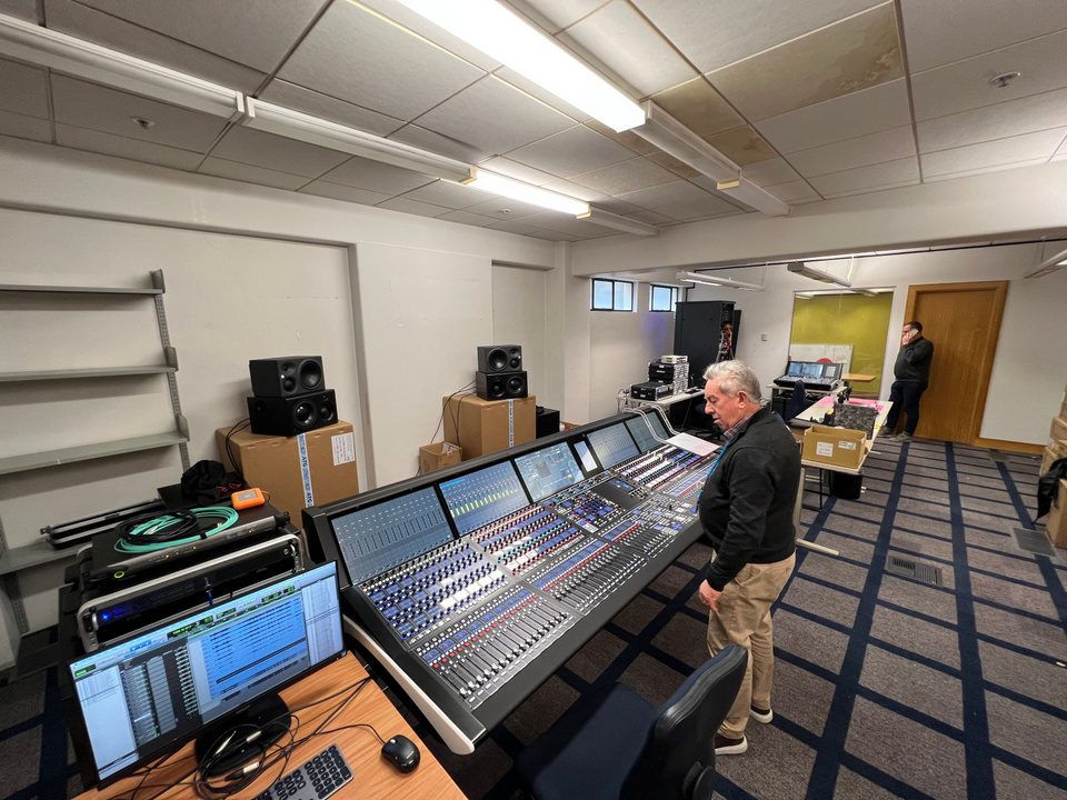John Neill (NZSO Consultant Engineer) and Craig Thorne (NZSO) in the New Zealand Symphony Orchestras staging facility
