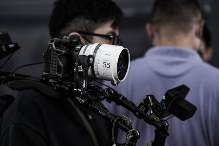 At a recent photography event in China, VILTROX unveiled their forthcoming T2.0 1.33x full-frame anamorphic series