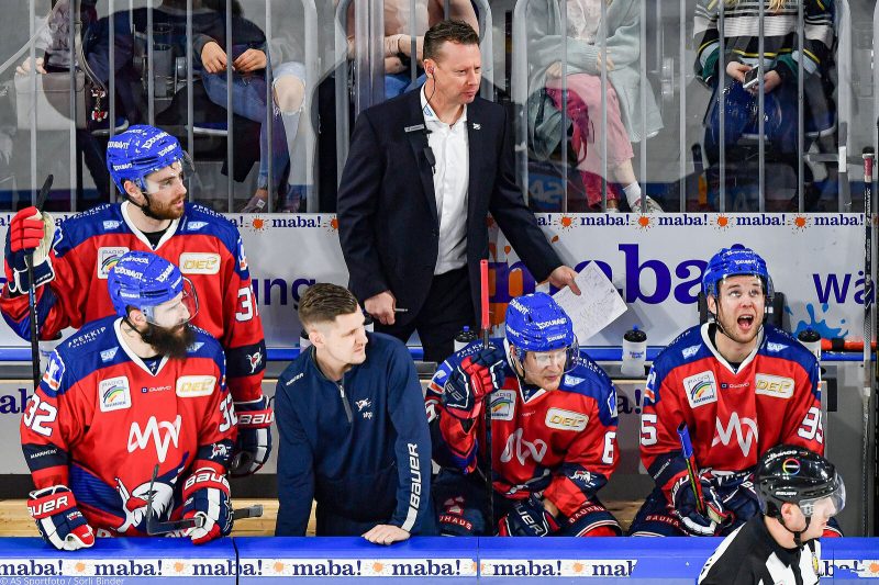 Adler Mannheim, Champion German Ice Hockey Club, Scores With Riedel&rsquo;s Bolero Wireless Intercom