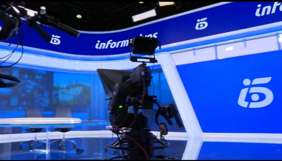 Mediaset España revamps the news sets of Telecinco and Cuatro with a spectacular roll out of Alfalite LED screens tkt1957.com