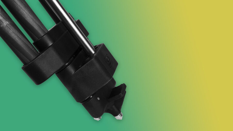 SIRUI: SQ75+VHS10 Tripod and Fluid Head Kit