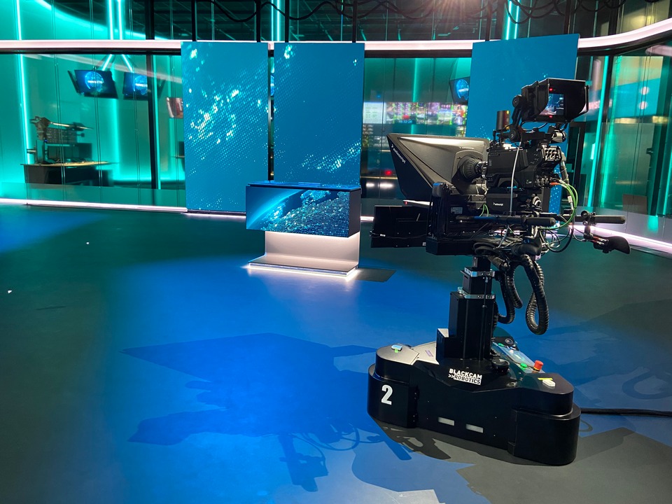 Blackcam, known for pioneering remote moving camera technology, announces the launch of the RP1 Robotic Pedestal and the ARRO2 Modular Robotic Arm that raises the bar for mobility in studio production