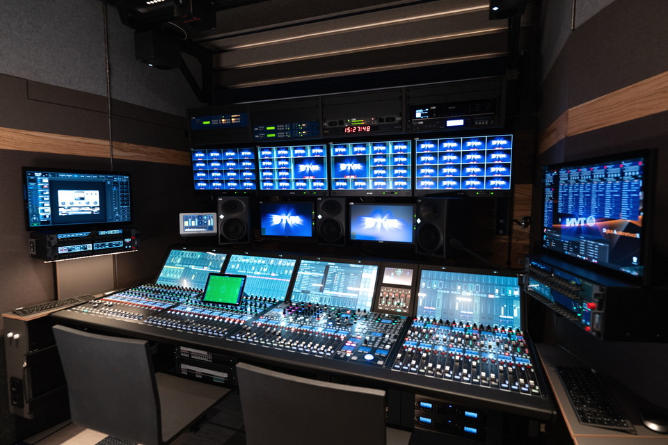 TVN LIVE PRODUCTION unveiled at this year’s IBC in Amsterdam the TVN-Ü8UHD the most powerful TVN OB van on the European market