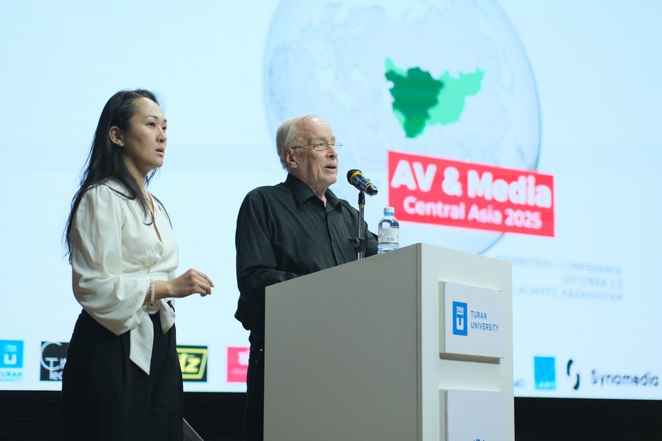Ainur Zhagiparova (Tract Asia) and Vladislav Bogusevich